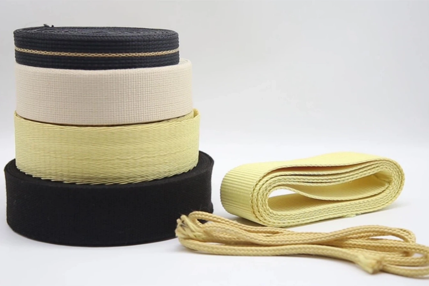 Aramid ropes and webbing